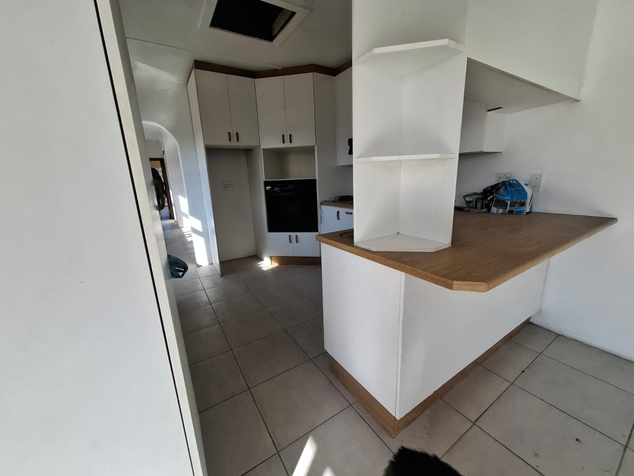 3 Bedroom Property for Sale in Nahoon Valley Park Eastern Cape